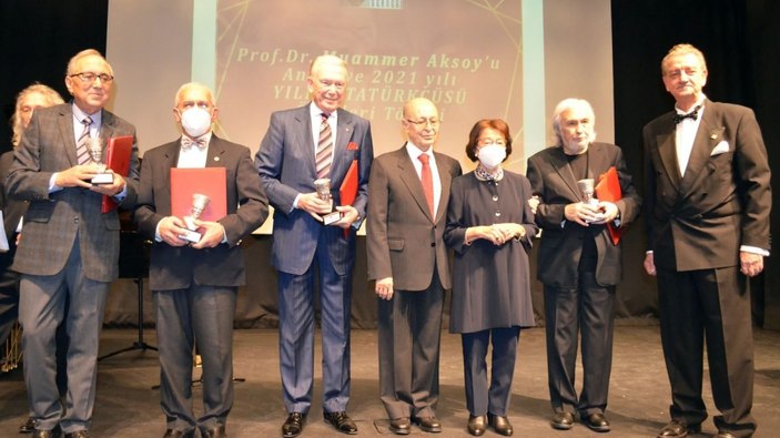 Uğur Şahin ve Özlem Türeci, Atatürkçü Düşünce Derneği'nin ödülünü reddetti