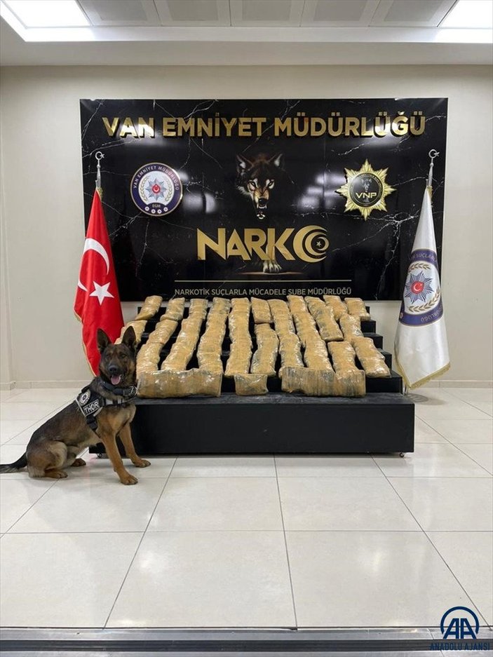 Van'da, 130 kilo 977 gram uyuşturucu ele geçirildi