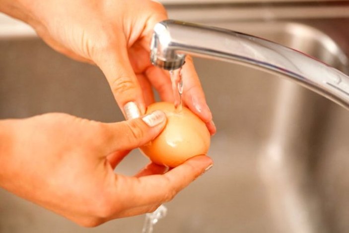 Bu hatayı yapmayın! Eğer yumurtayı yıkayıp saklıyorsanız...