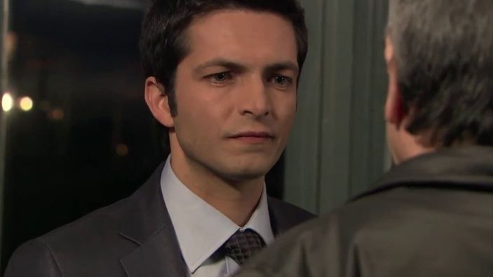 Aşk-ı Memnu'nun Nihat'ı yıllar içinde hem değişti hem de baba oldu! Kızı Naz güzelliği ile parmak ısırttı...