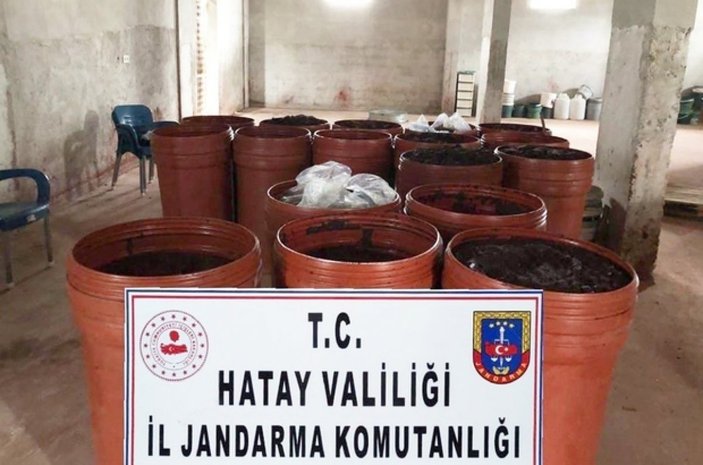 Hatay’da, 4 ton 900 kilogram bozulmuş biber salçası ele geçirildi