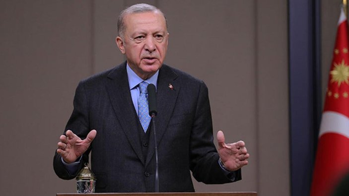 Cumhurbaşkanı Erdoğan, BAE dönüşü gazetecilerin sorularını yanıtladı
