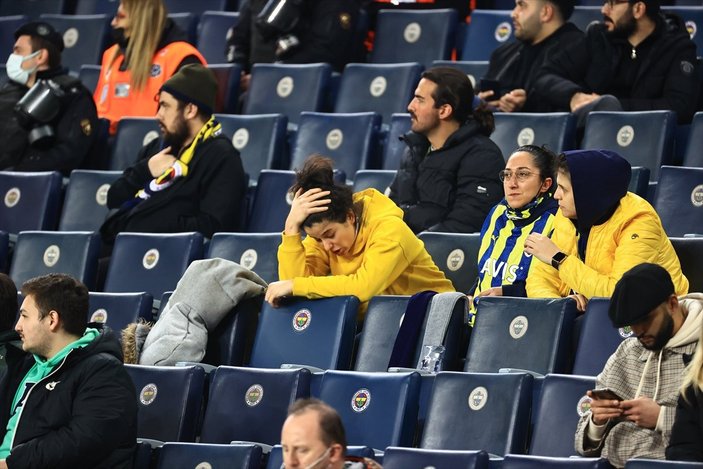 Fenerbahçe'nin mağlubiyeti sonrası taraftarlar isyan etti