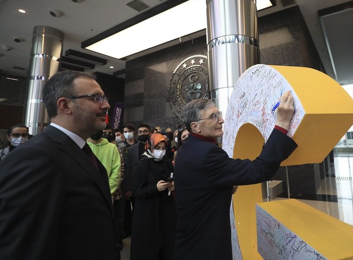 Aziz Sancar ve Mehmet Kasapoğlu gençlerle buluştu