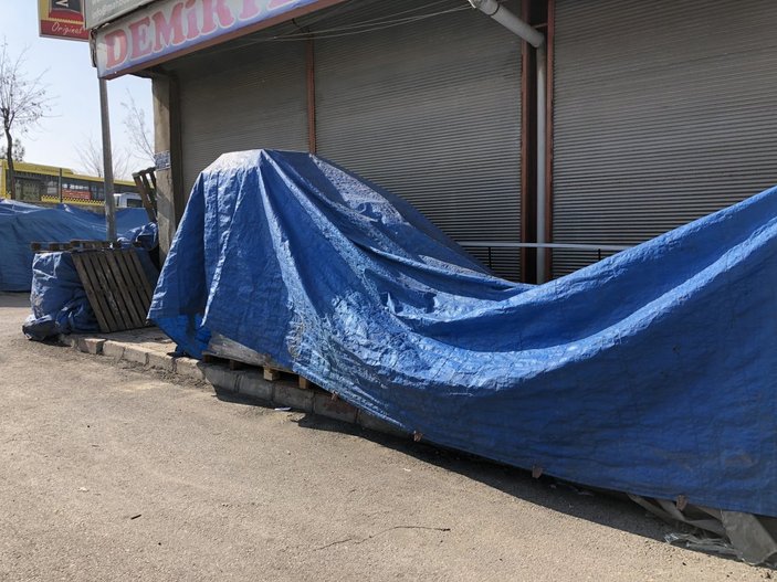 Gaziantep'teki hırsız, suç üstündeyken market çalışanıyla göz göze geldi