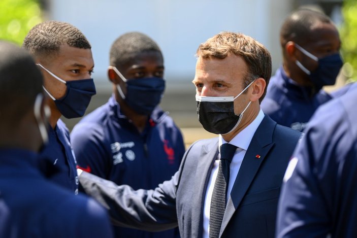 Macron, PSG için Mbappe'yi aradı