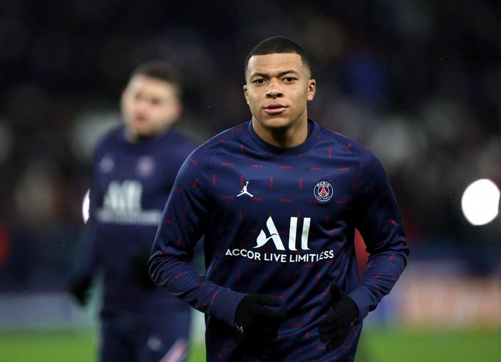 Macron, PSG için Mbappe'yi aradı