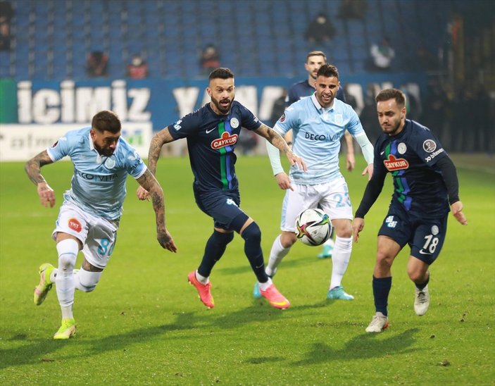 Çaykur Rizespor, evinde Başakşehir'e yenildi