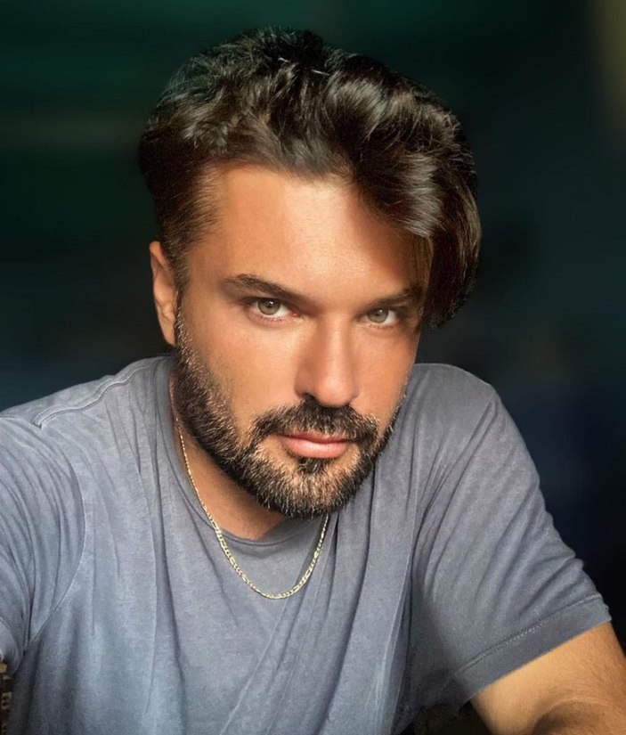 Çok şaşıracaksınız! Tarkan'a benzeyen popçu Emir'in son hali