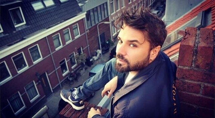 Çok şaşıracaksınız! Tarkan'a benzeyen popçu Emir'in son hali