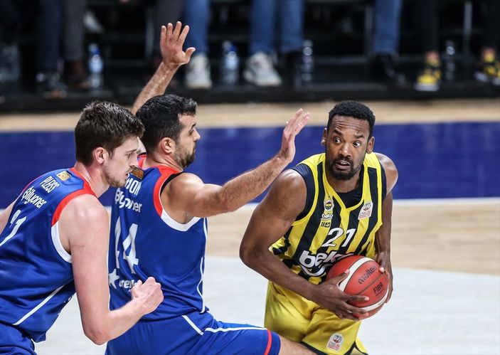 a Anadolu Efes Türkiye Kupası'nın sahibi oldu