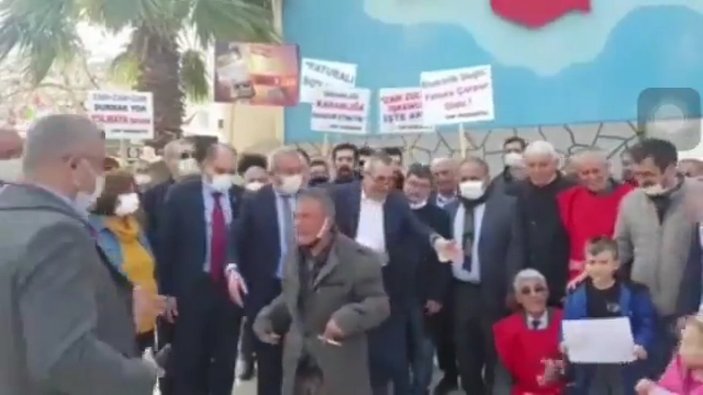 CHP'li Baha Ünlü'den engelli vatandaşa çirkin davranış