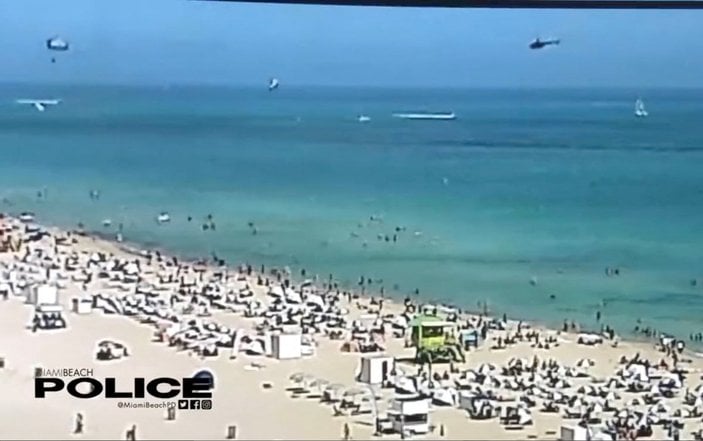 Miami plajına helikopter düştü