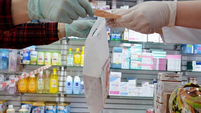 Eczacılar maske satışlarının düşüşünden memnun değil
