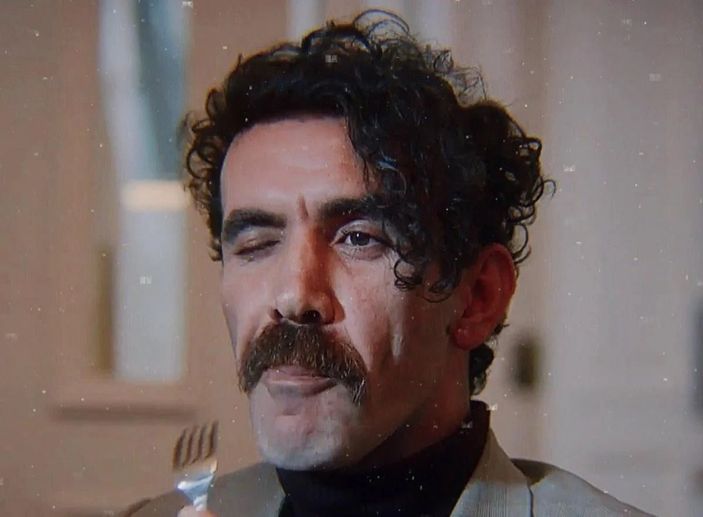 Yargı'nın Savcı Pars'ı Mehmet Yılmaz Ak'ın eski haline bakın! Uzun saçları ve bıyıkları hayrete düşürdü