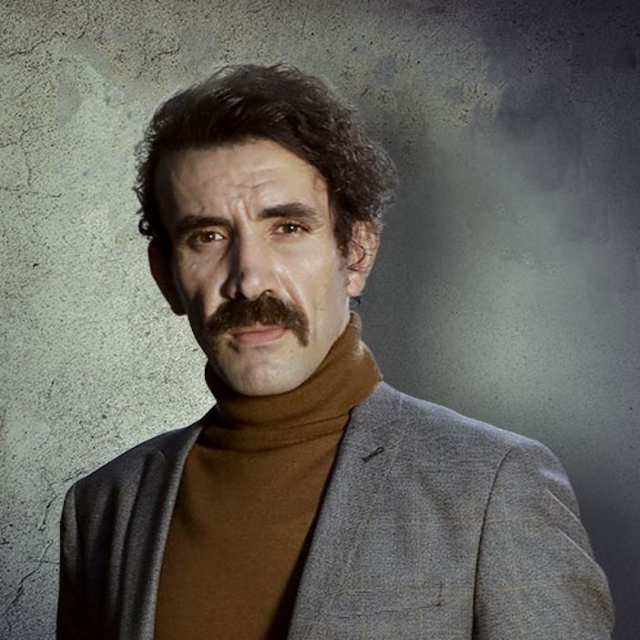 Yargı'nın Savcı Pars'ı Mehmet Yılmaz Ak'ın eski haline bakın! Uzun saçları ve bıyıkları hayrete düşürdü