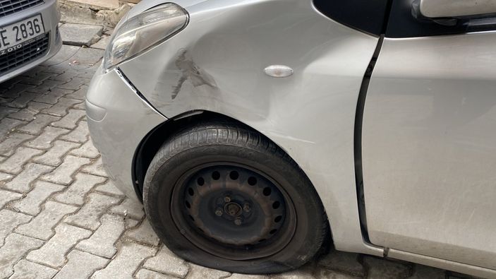 i Kağıthane’de kiralık araçla 4 araca çarpıp kaçtı