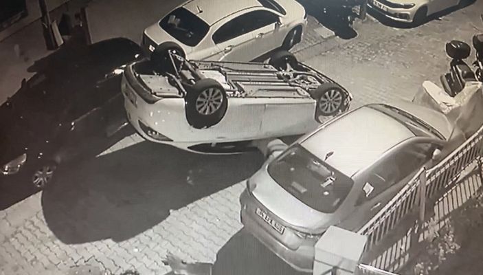 i Kağıthane’de kiralık araçla 4 araca çarpıp kaçtı
