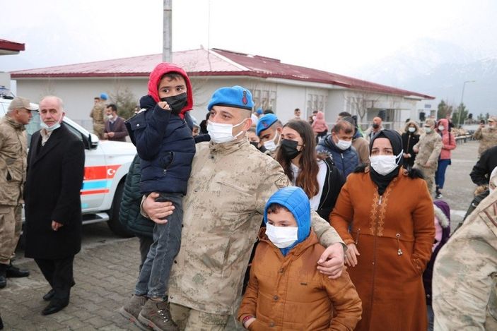 Komandolar Suriye görevi için yola çıktı