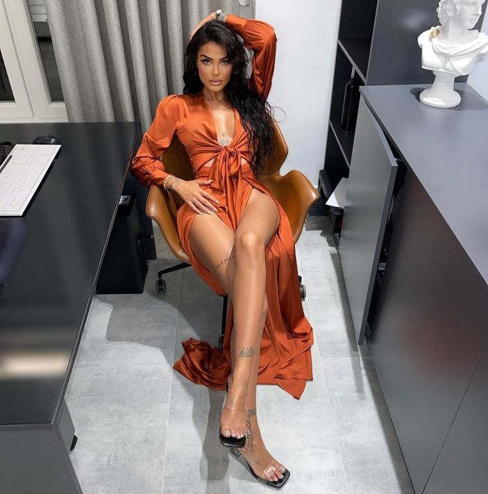 Turnayı gözünden vurdu! Berdan Mardini'nin sevgilisi Morena Taraku'nun her pozu şov...