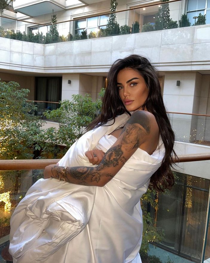 Turnayı gözünden vurdu! Berdan Mardini'nin sevgilisi Morena Taraku'nun her pozu şov...