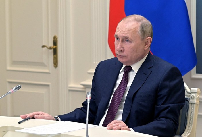 Vladimir Putin'den Donetsk ve Luhansk'ı tanıma kararı