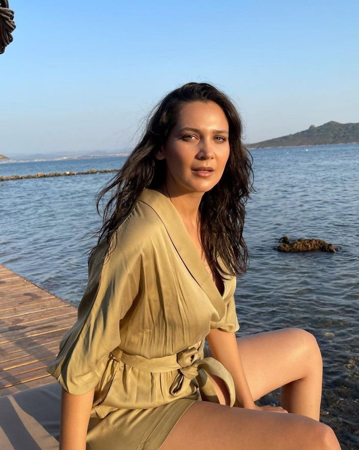 Gönül Dağı'nın Dilek'i Gülsüm Ali İlhan'dan makyajsız selfie! 'Hande'yi, Demet'i, Fahriye'yi sollar!'