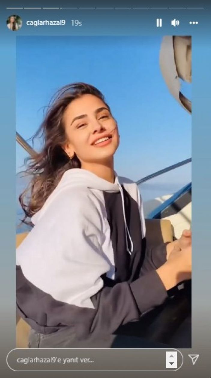 Gönül Dağı'nın Asuman'ı teknede güneş banyosu yaptı! Duru güzelliği sosyal medyayı yaktı geçti