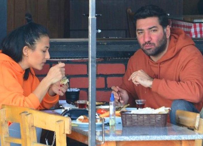 Taze aşıklar yakalandı! Berkay Ateş ve Simge Aköz çifti kamerada