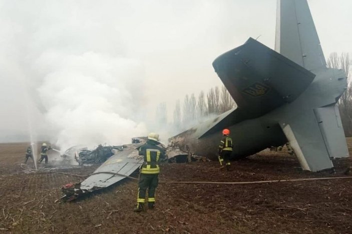 Ukrayna askeri uçağı, Kiev yakınlarında düştü