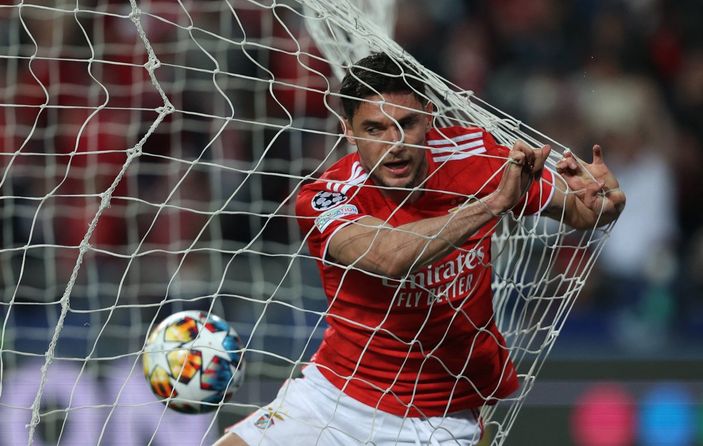 r Yaremchuk golü attı, Rusya'ya tepki gösterdi