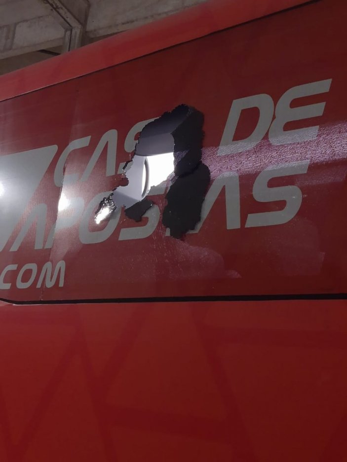 Hugo Rodallega'nın da bulunduğu takım otobüsüne bombalı saldırı