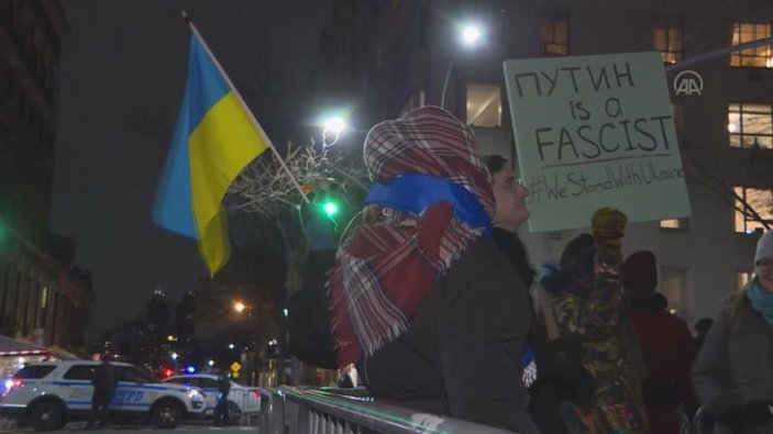 New York'ta Rusya'nın askeri müdahalesi protesto edildi