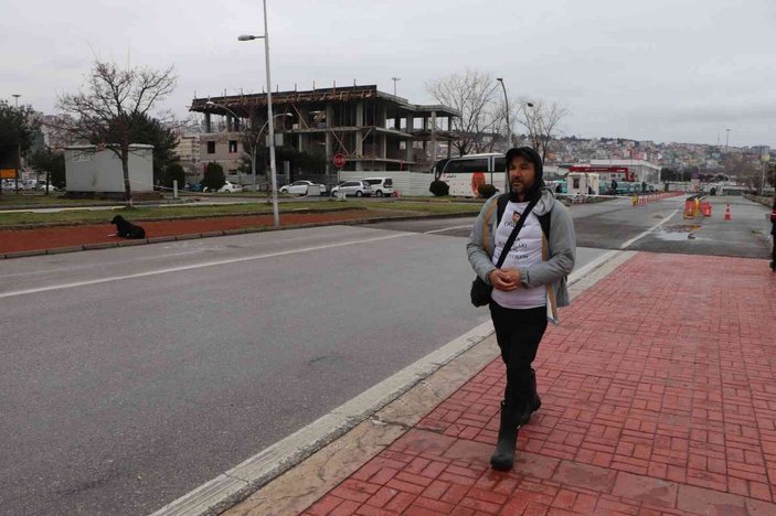 6 yıldır göremediği oğlu için, Türkiye'yi yürüyerek dolaşmaya başladı