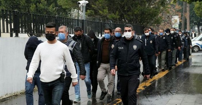 a Antalya'daki fuhuş operasyonunda 17 kişi tutuklandı