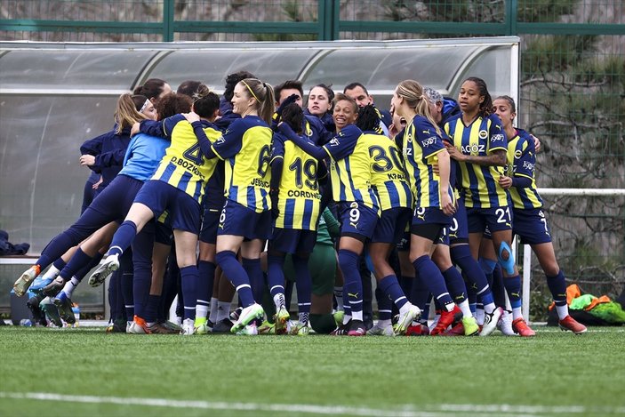 Kadın futbolunda Fenerbahçe, Beşiktaş'ı 2 golle mağlup etti