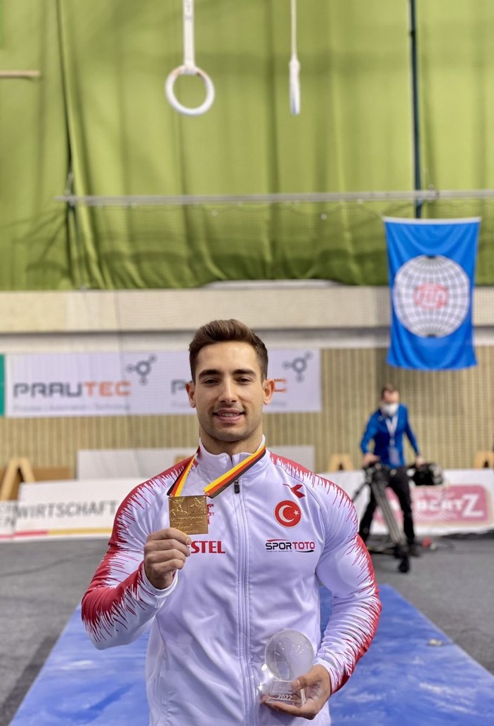 Milli jimnastikçi İbrahim Çolak, Dünya Kupası'nda altın madalya kazandı