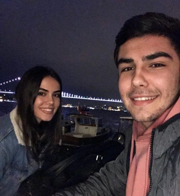 Üç Kız Kardeş'in Türkan'ı kardeşiyle görenin aklını başından aldı! 'Bu ne karizma böyle ya'