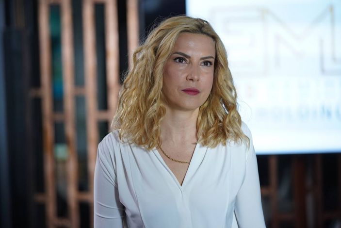 Avlu'nun yıldızı Yasak Elma'nın kadrosuna katıldı! Kumru'nun annesi geliyor
