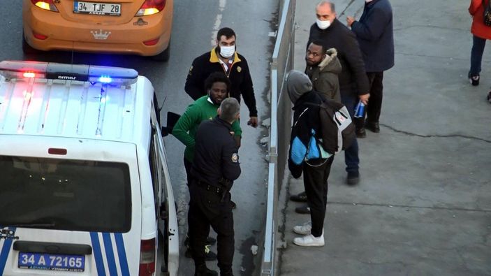 İstanbul'da taksi şoförü ile yolcunun ücret tartışması