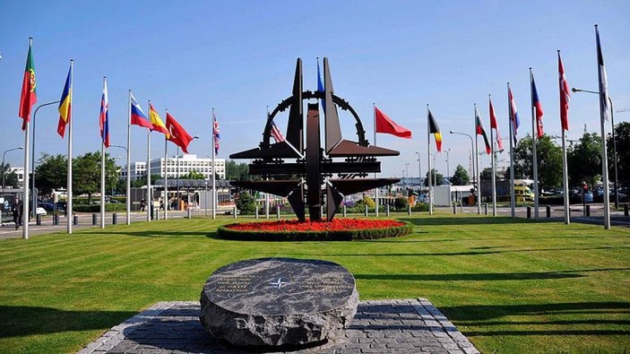 Finlandiya’da NATO’ya katılmak için imza kampanyası düzenlendi