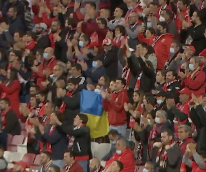 Ukraynalı Yaremchuk destek tezahüratı nedeniyle gözyaşlarını tutamadı