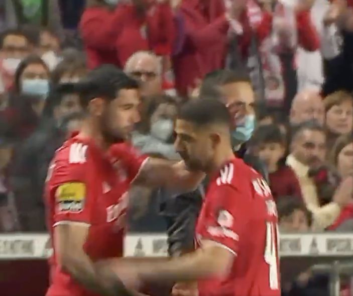 Ukraynalı Yaremchuk destek tezahüratı nedeniyle gözyaşlarını tutamadı