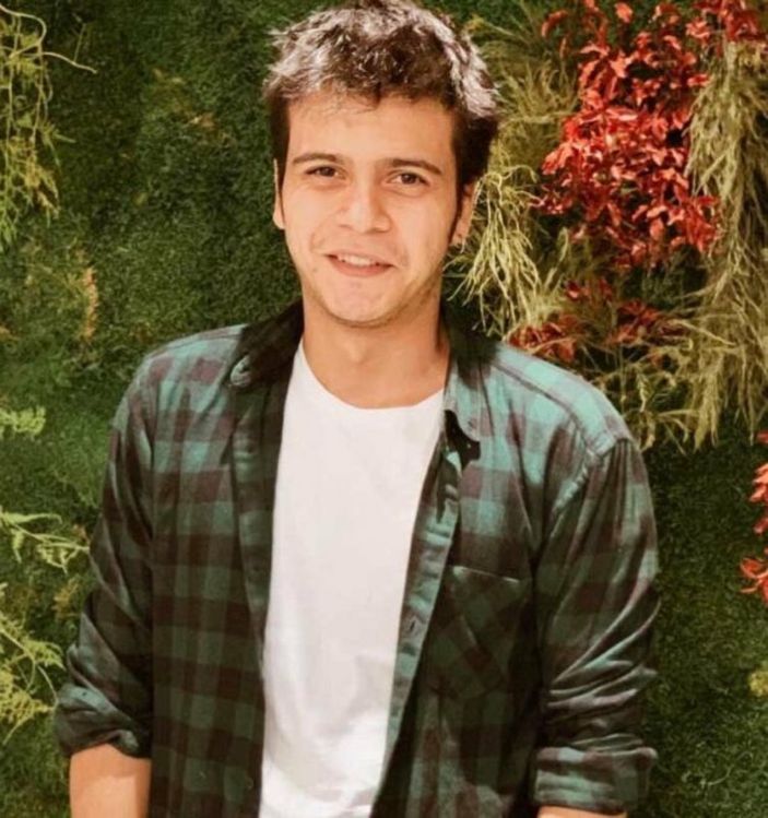 Çok Güzel Hareketler 2'den ayrılışı hayranlarını kahretmişti! O isim bomba gibi dönüyor