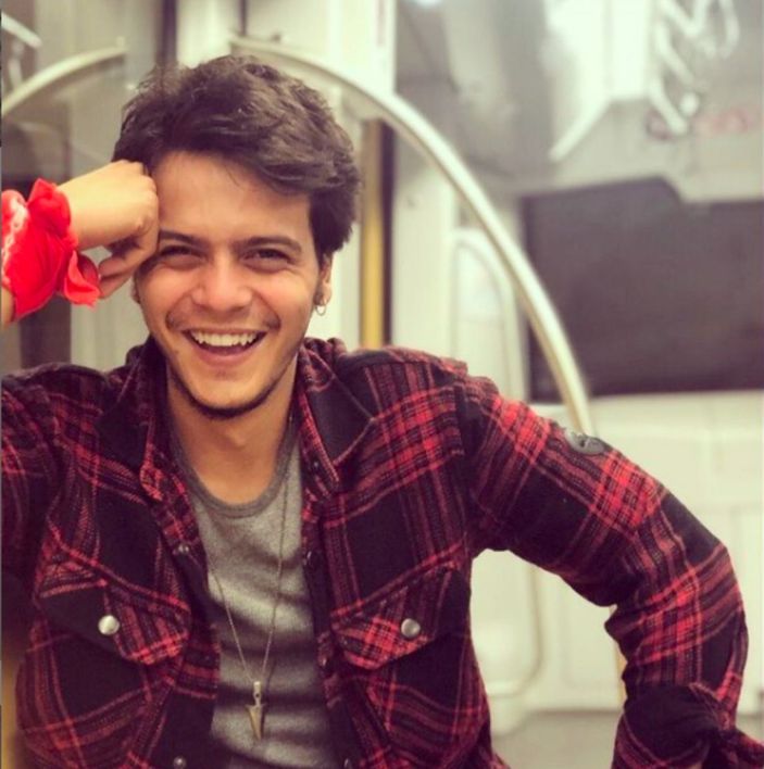 Çok Güzel Hareketler 2'den ayrılışı hayranlarını kahretmişti! O isim bomba gibi dönüyor