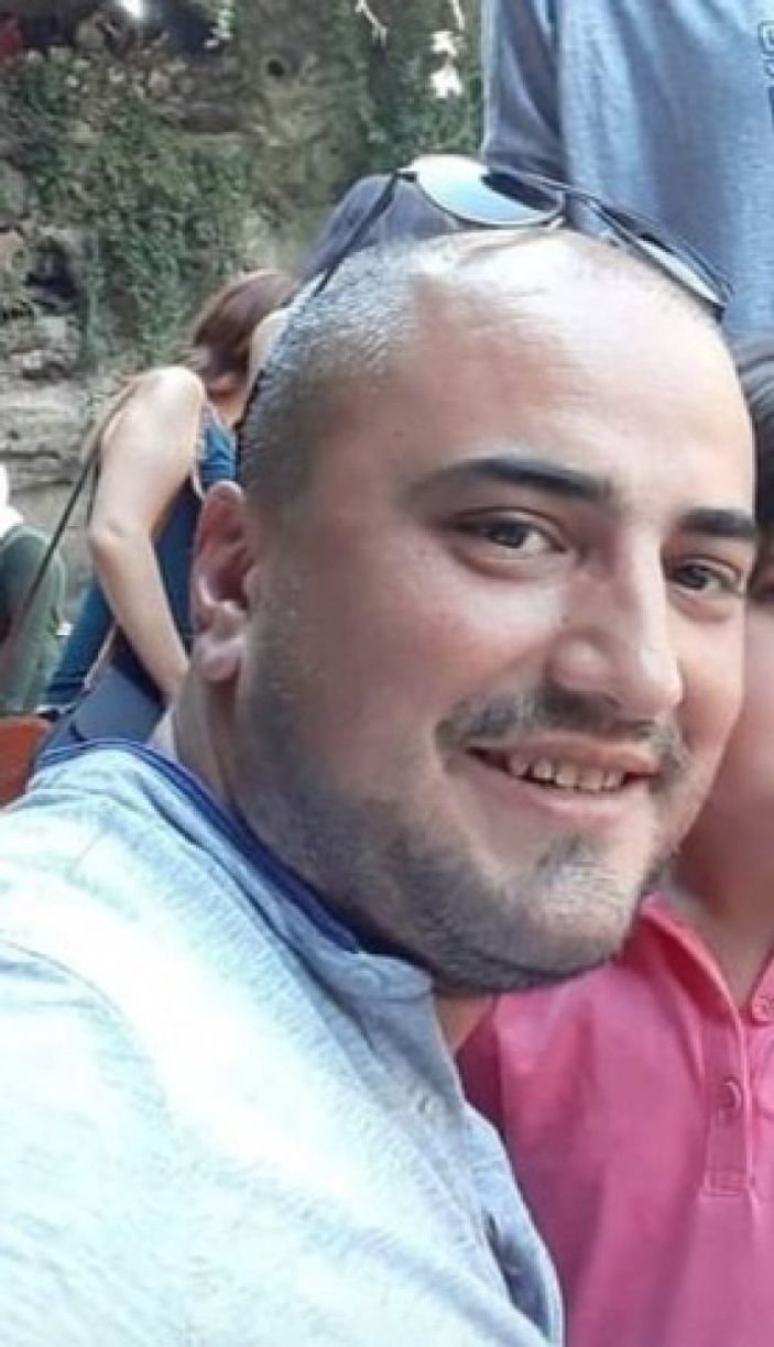 Balıkesir'de görev başındaki polis memuruna çarptı