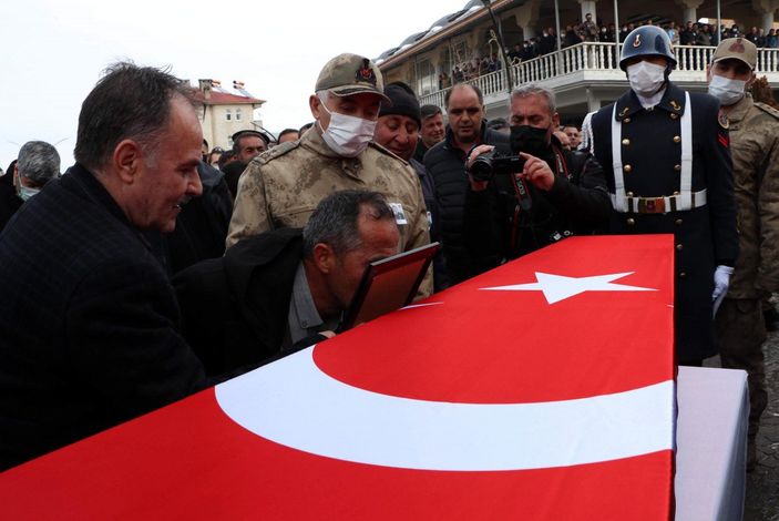 Hakkari’de şehit düşen Mürsel Sunal’a veda