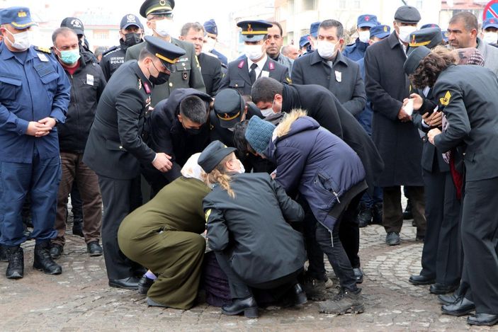 Hakkari’de şehit düşen Mürsel Sunal’a veda