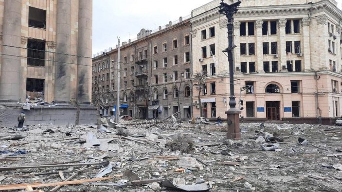 Rusya, Harkov'daki yönetim binasını vurdu