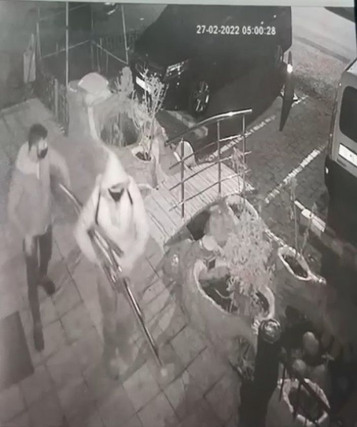Bursa'da yaşlılar için yapılan korkuluk çalındı